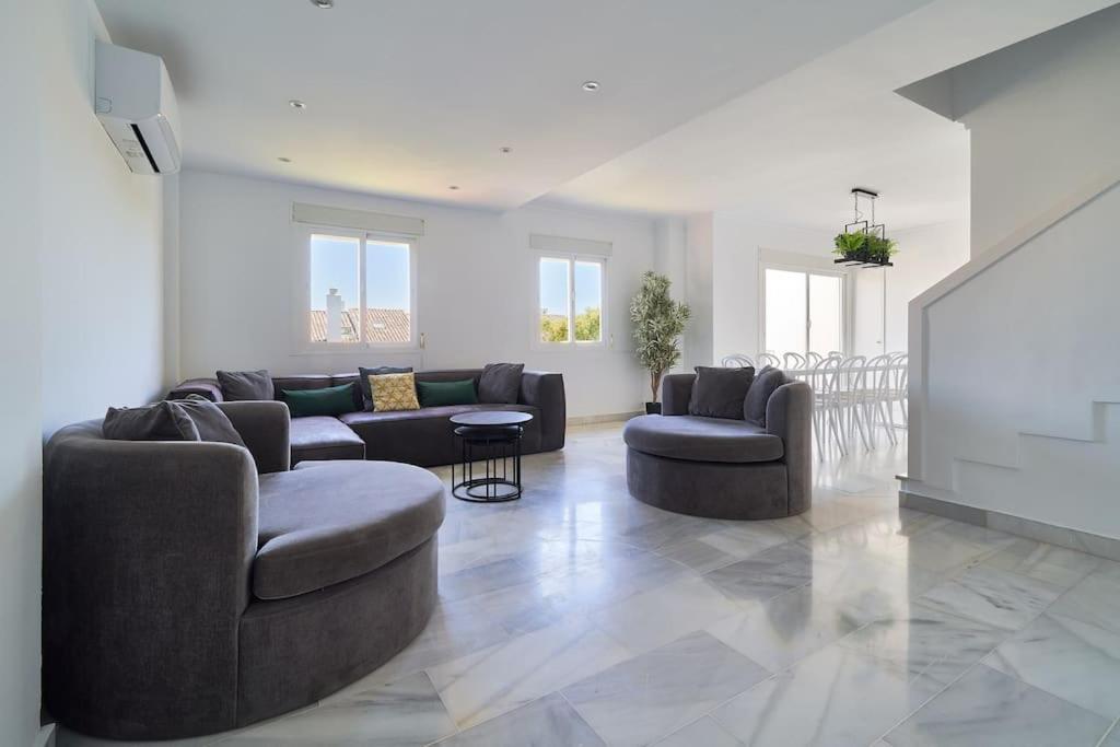 Superbe Appartement Avec Jaccuzi Marbella Bagian luar foto