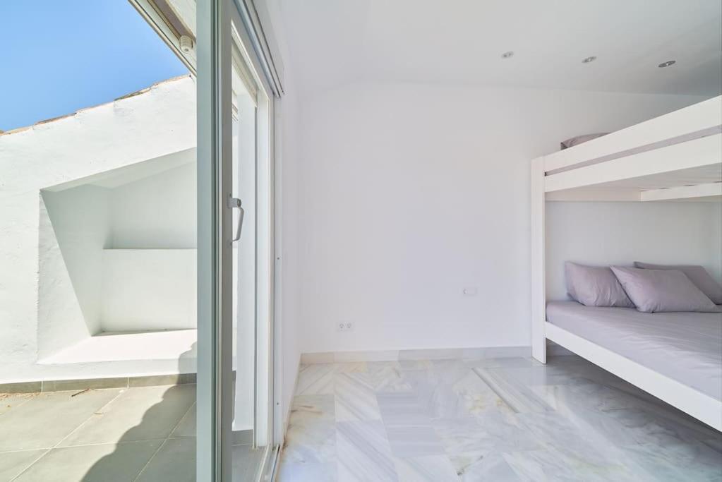 Superbe Appartement Avec Jaccuzi Marbella Bagian luar foto