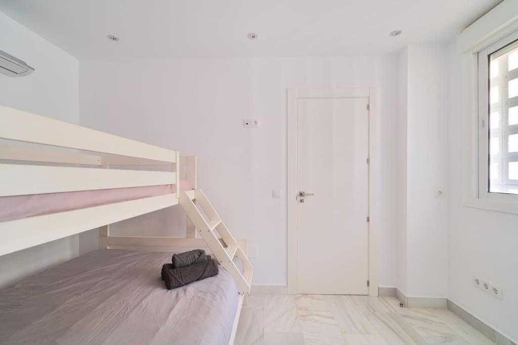 Superbe Appartement Avec Jaccuzi Marbella Bagian luar foto